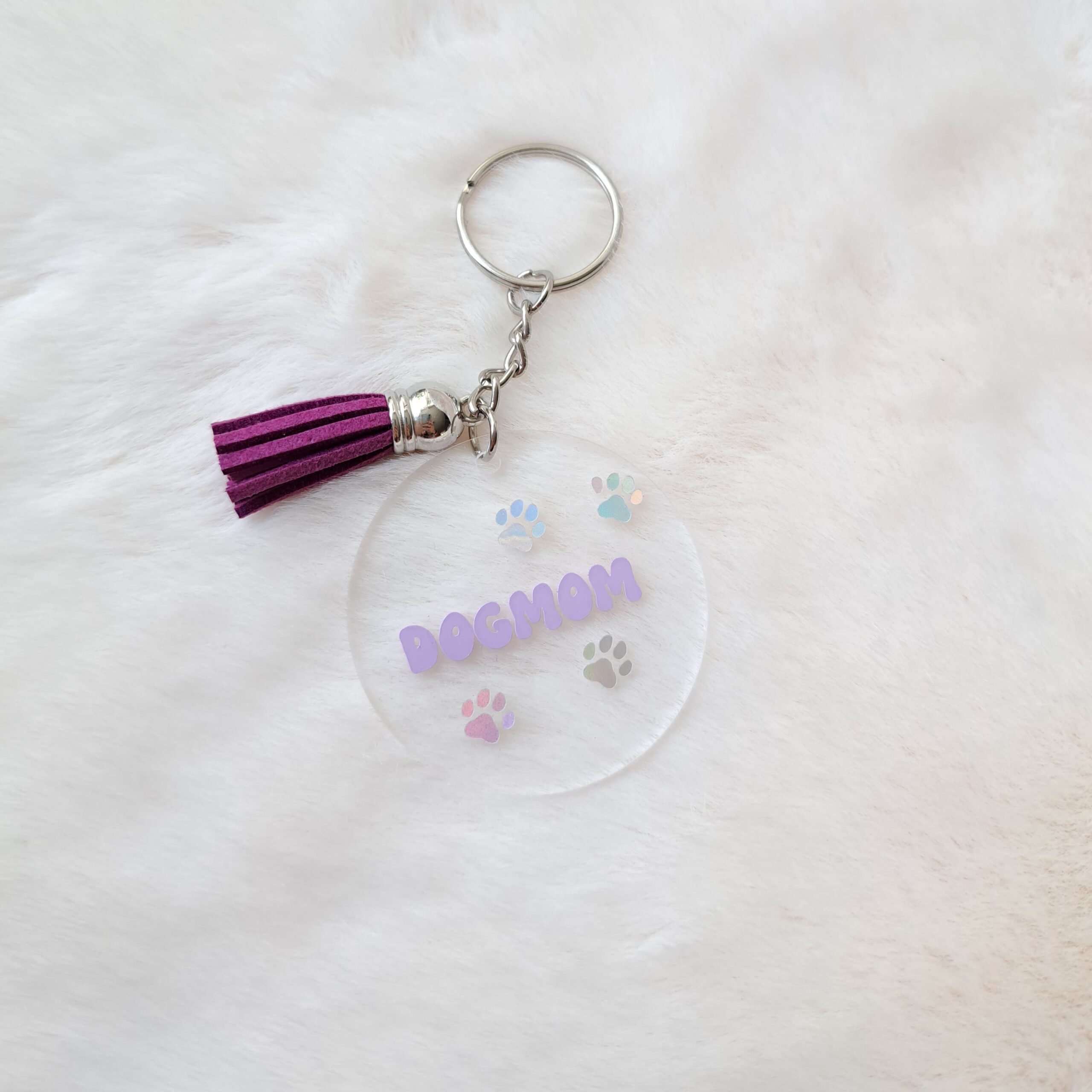 Dog mom pootjes lila sleutelhanger
