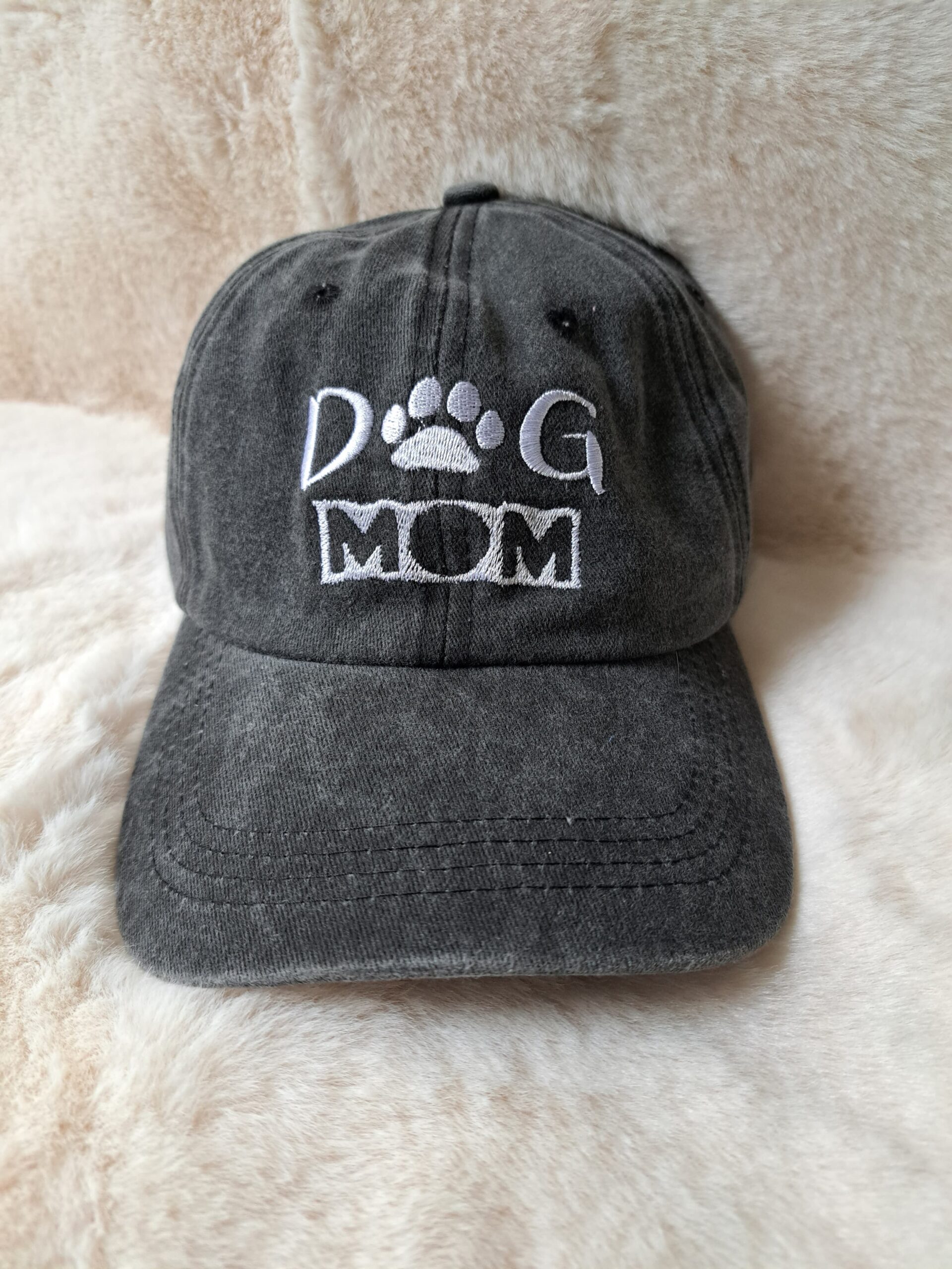 dog mom pet